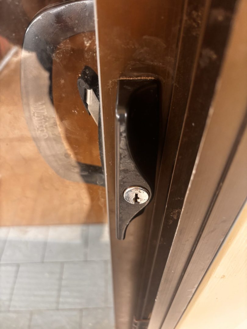 Sliding door