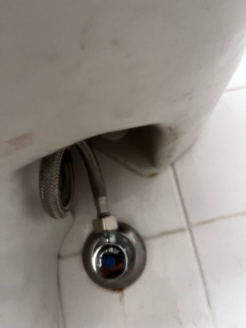 Hot water regulation